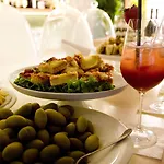 Olivi & Natural Hotell 4*